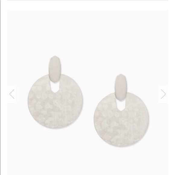 Kendra Scott Didi Earrings - Picture 1 of 6